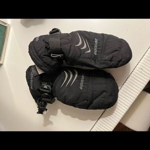 Kids Ski Mittens (Gore Tex) Good for ages 5-8